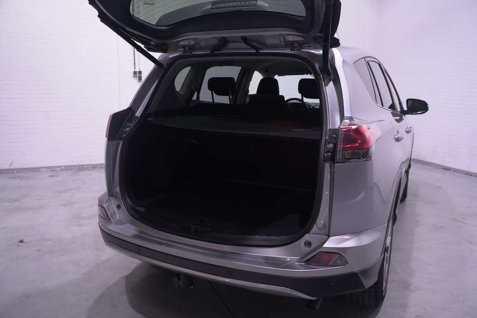 Toyota RAV 4 - Imagem 18