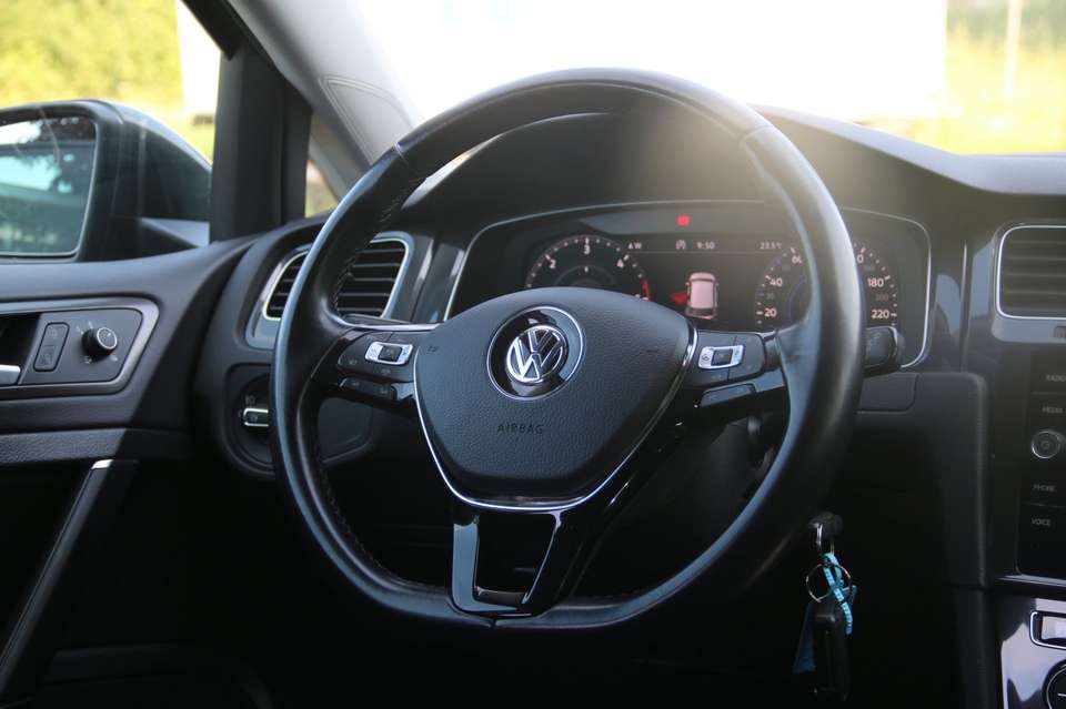 Volkswagen Golf - Imagem 13