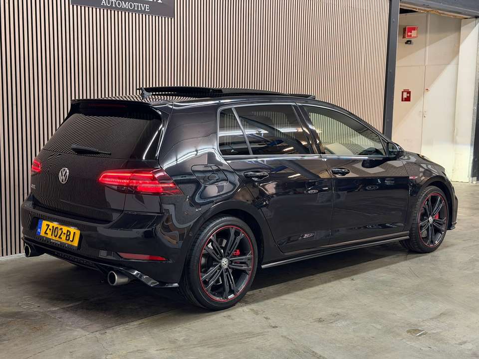 Volkswagen Golf GTI - Imagem 8