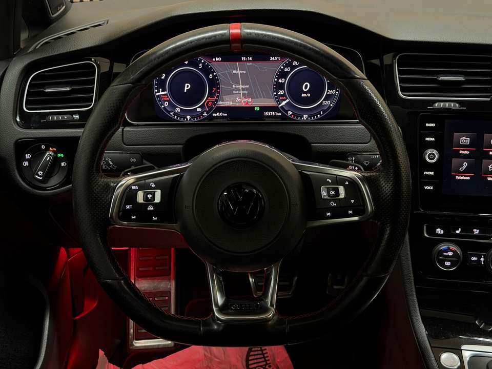 Volkswagen Golf GTI - Imagem 18