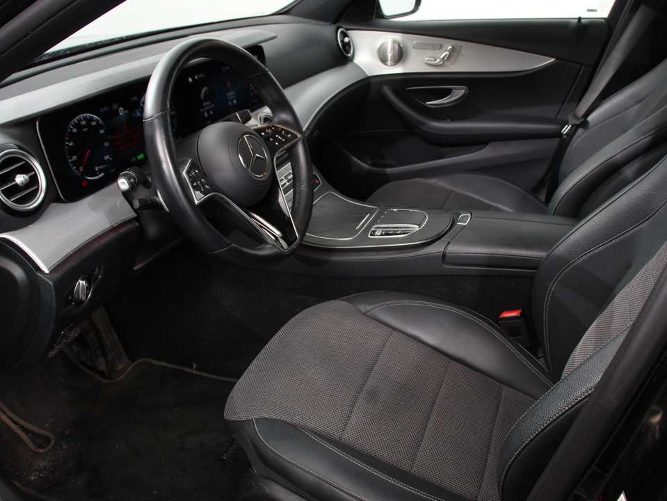 Mercedes-Benz E 300 - Imagem 9