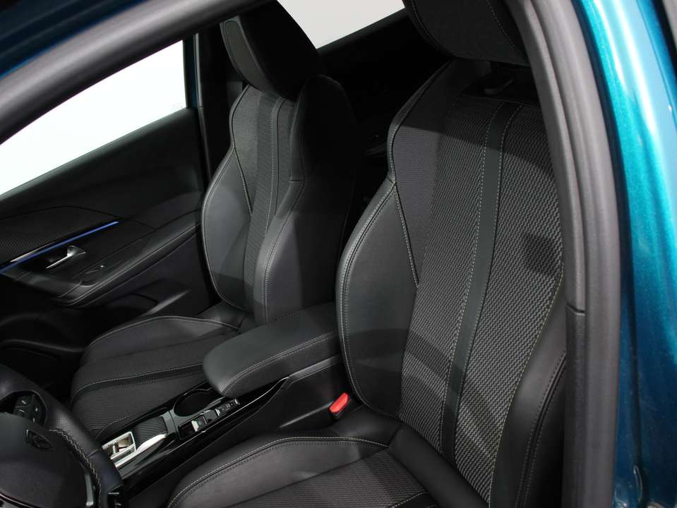 Peugeot 2008 - Imagem 11