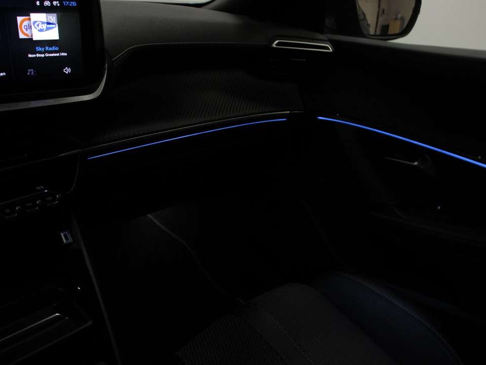 Peugeot 2008 - Imagem 13