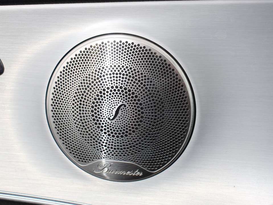 Mercedes-Benz E 300 - Imagem 13