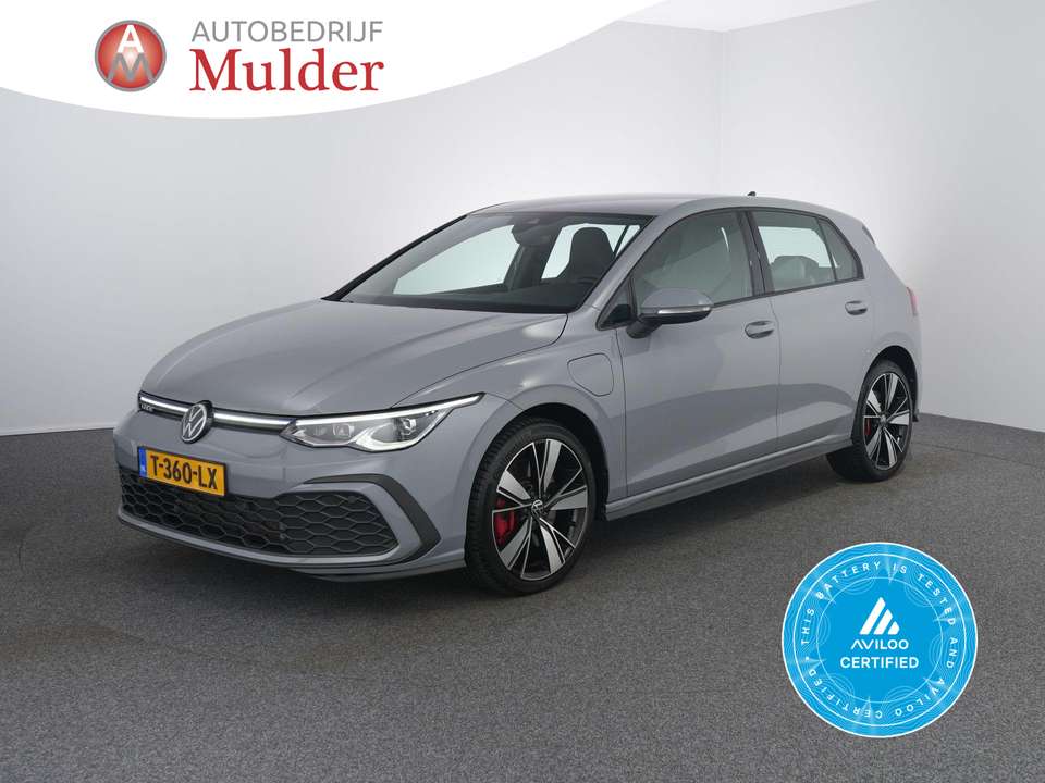 Volkswagen Golf GTE - Imagem 1