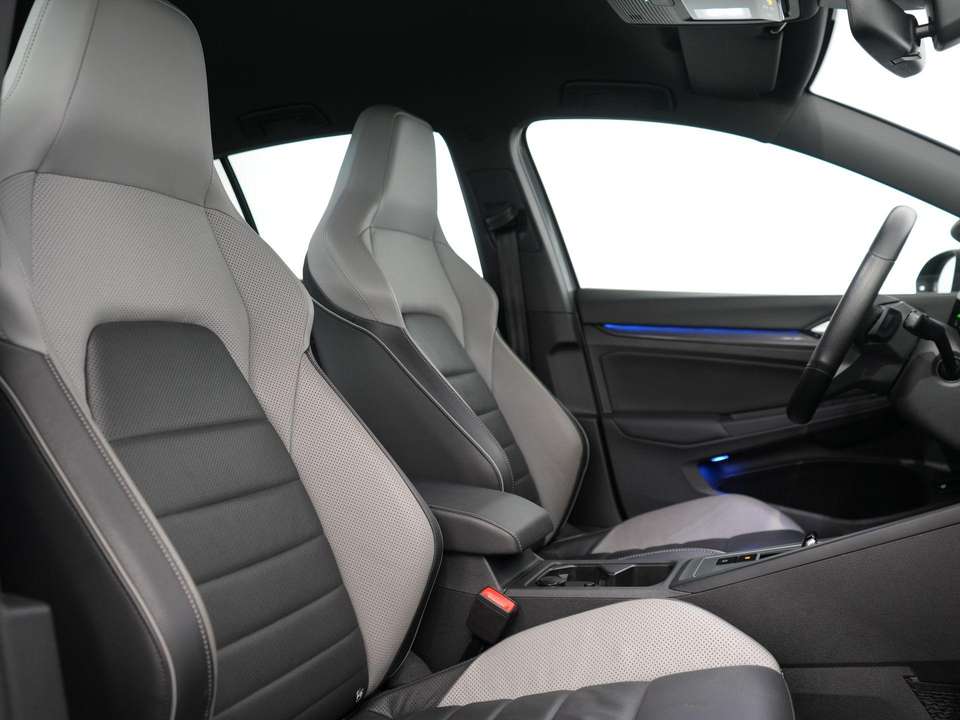 Volkswagen Golf GTE - Imagem 4