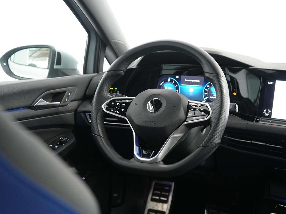 Volkswagen Golf GTE - Imagem 9