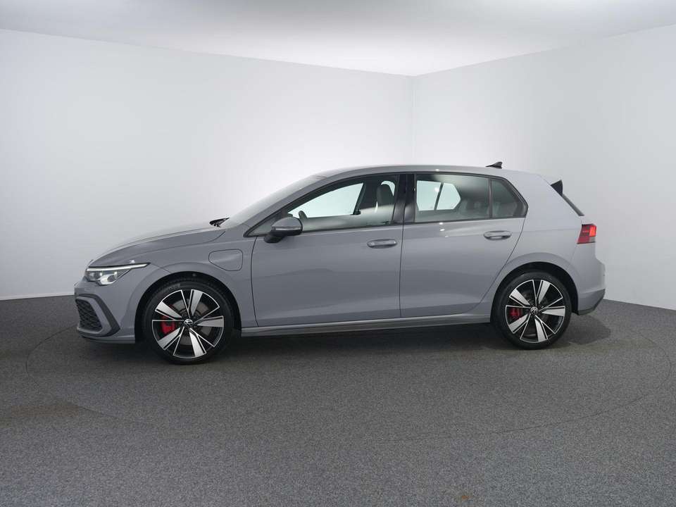 Volkswagen Golf GTE - Imagem 14
