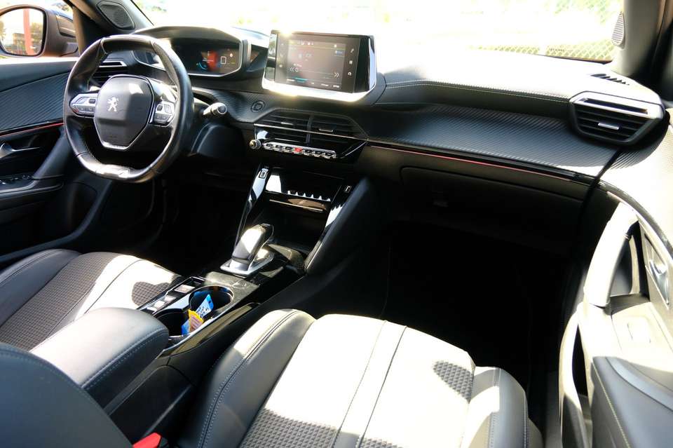 Peugeot e-2008 - Imagem 5
