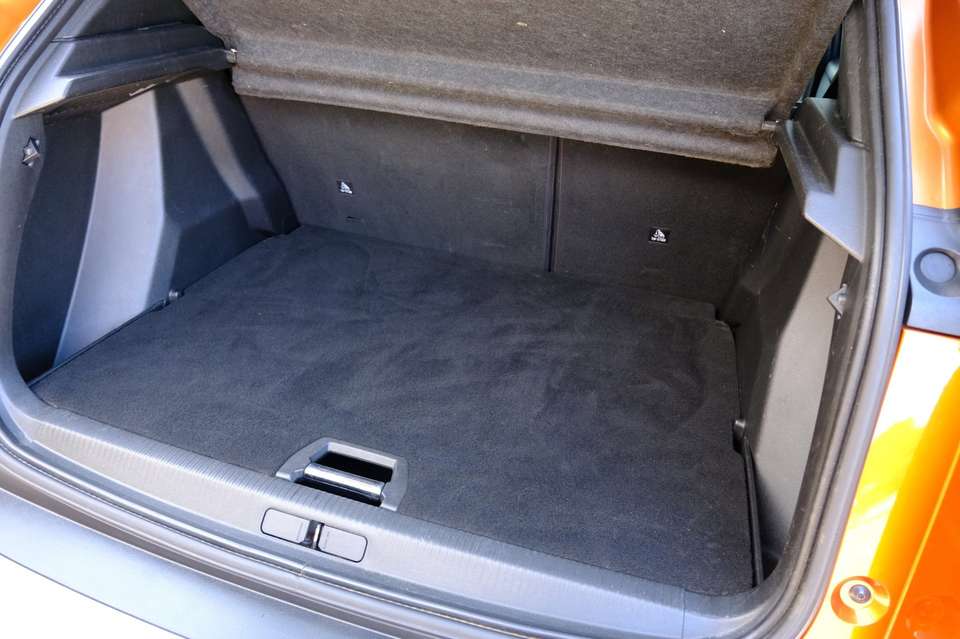 Peugeot e-2008 - Imagem 10