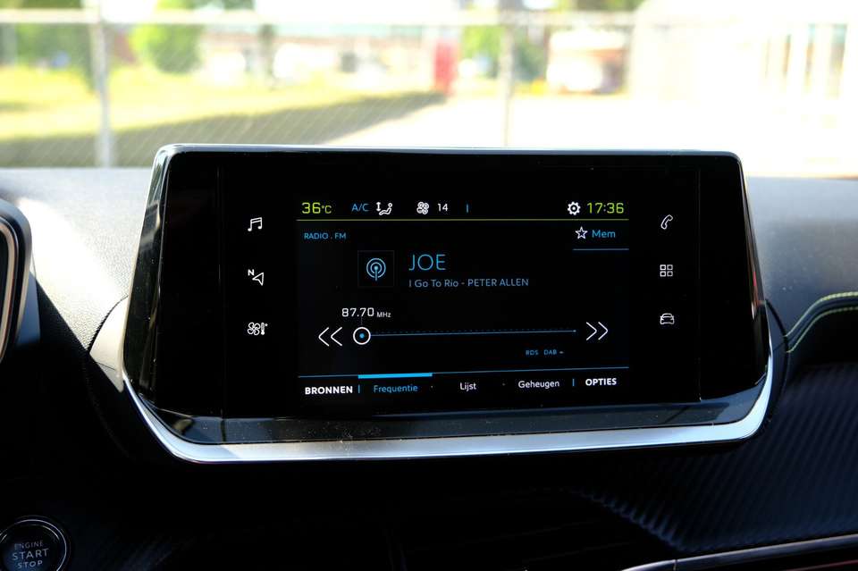 Peugeot e-2008 - Imagem 20