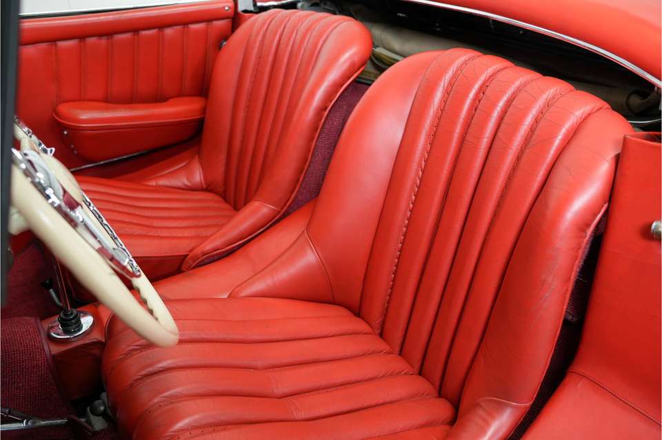 Mercedes-Benz SL 300 - Imagem 3