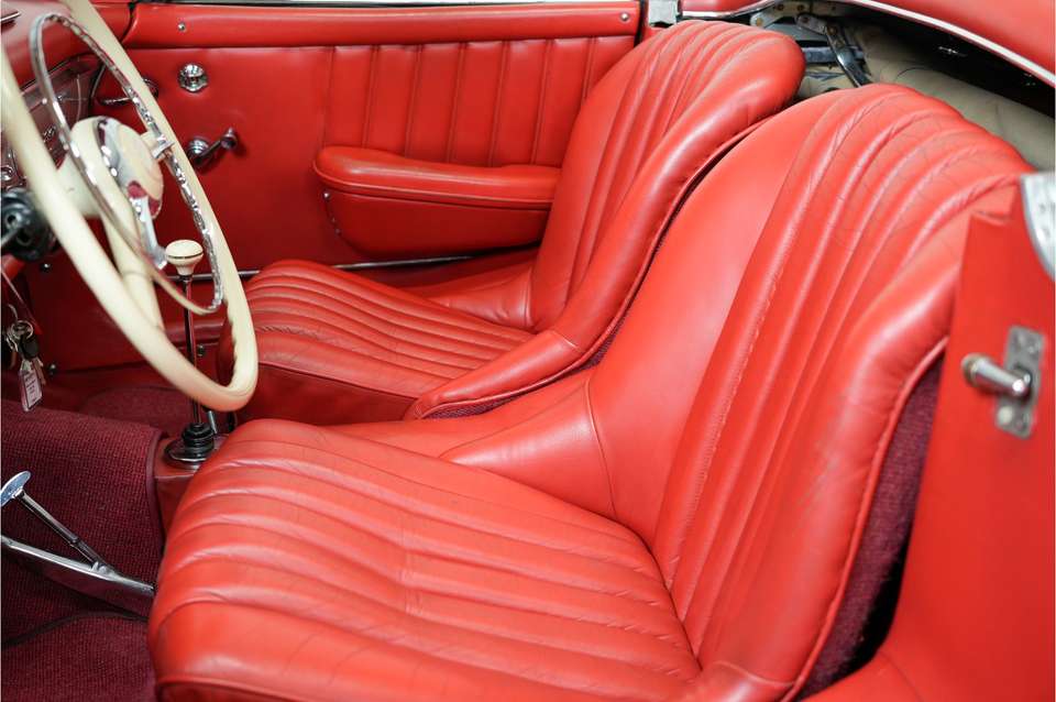 Mercedes-Benz SL 300 - Imagem 4