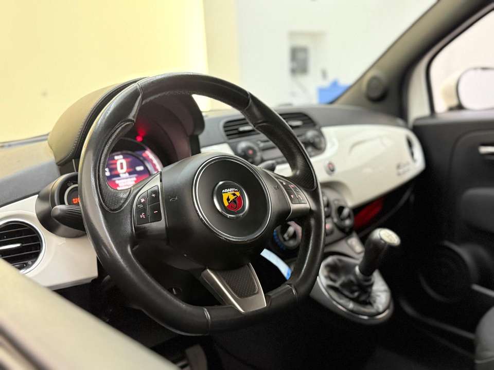 Fiat 500 Abarth - Imagem 12