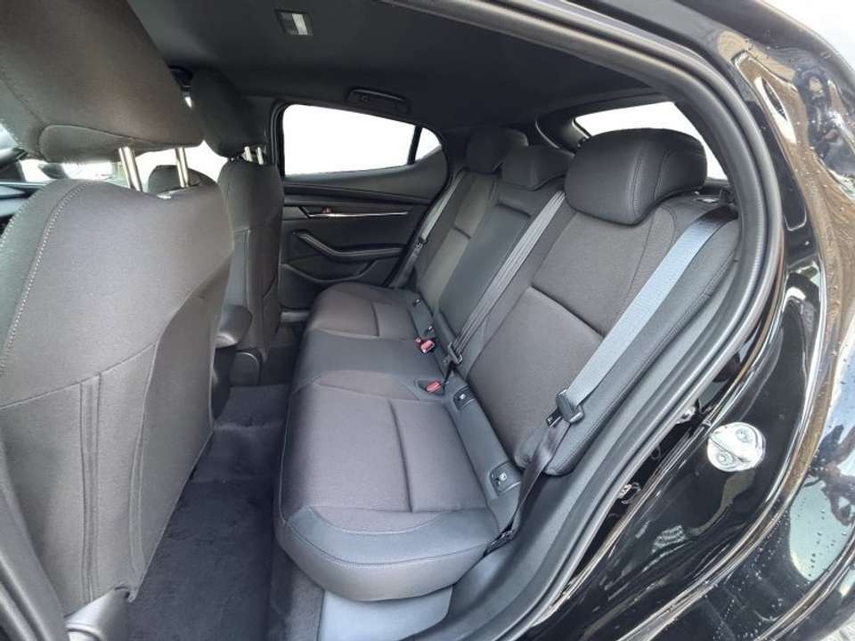 Mazda 3 - Imagem 12