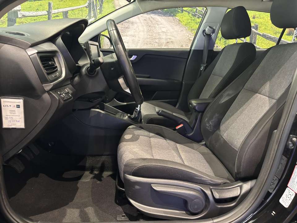 Kia Stonic - Imagem 7