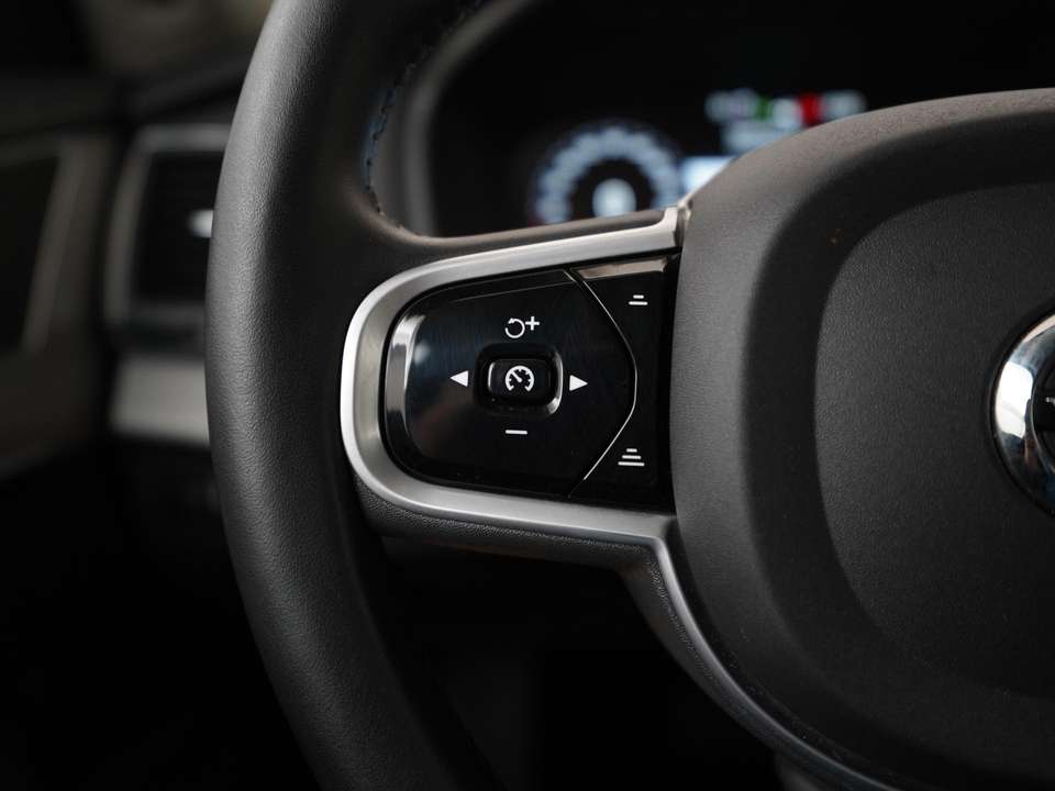 Volvo XC90 - Imagem 8