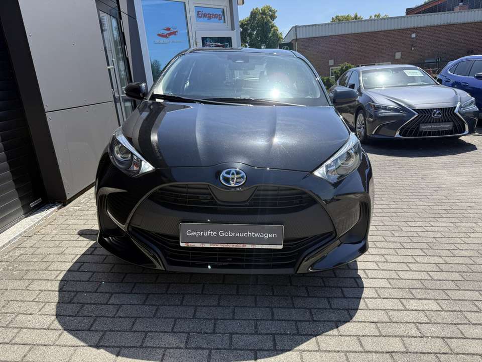 Toyota Yaris - Imagem 2