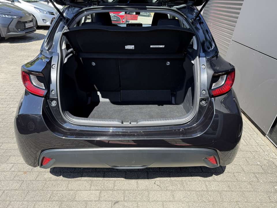 Toyota Yaris - Imagem 8