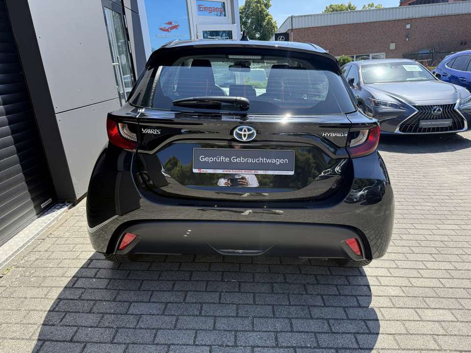 Toyota Yaris - Imagem 10