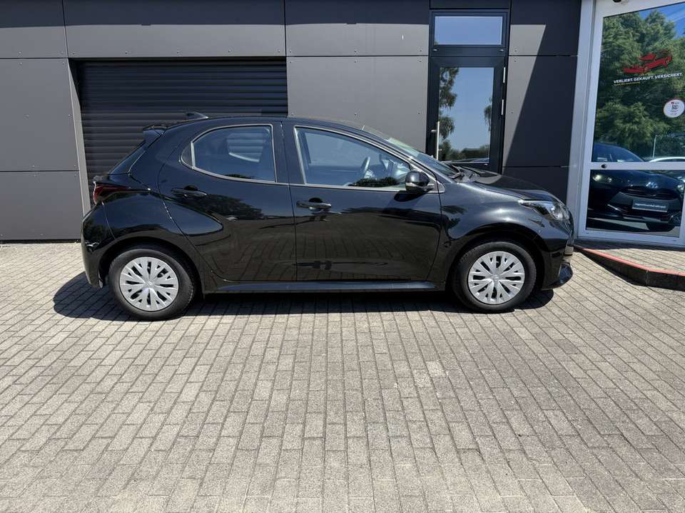 Toyota Yaris - Imagem 11