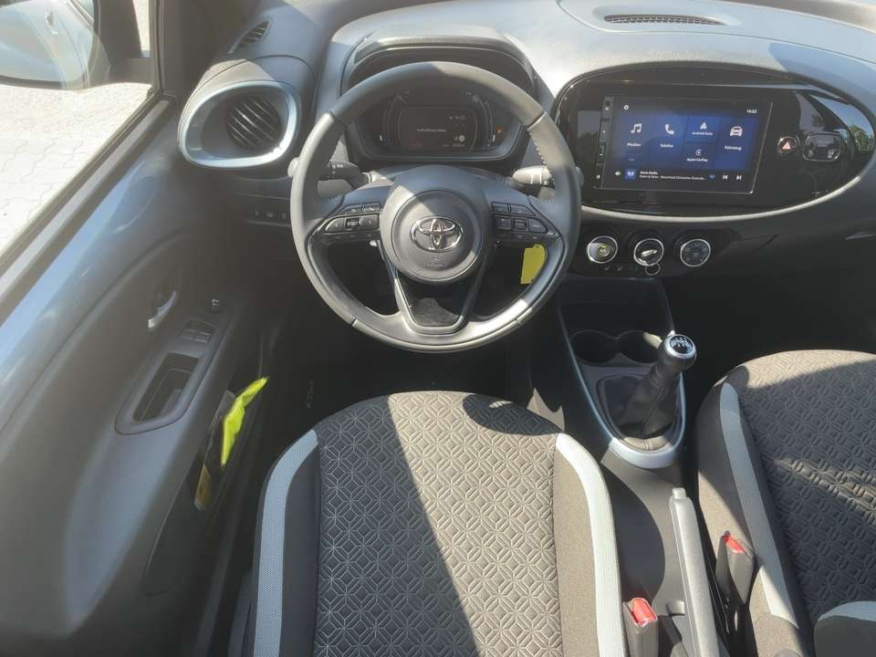 Toyota Aygo X - Imagem 7