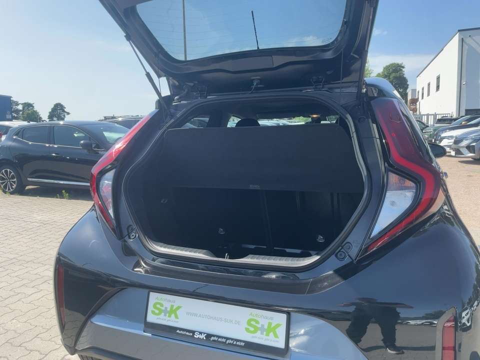 Toyota Aygo X - Imagem 12