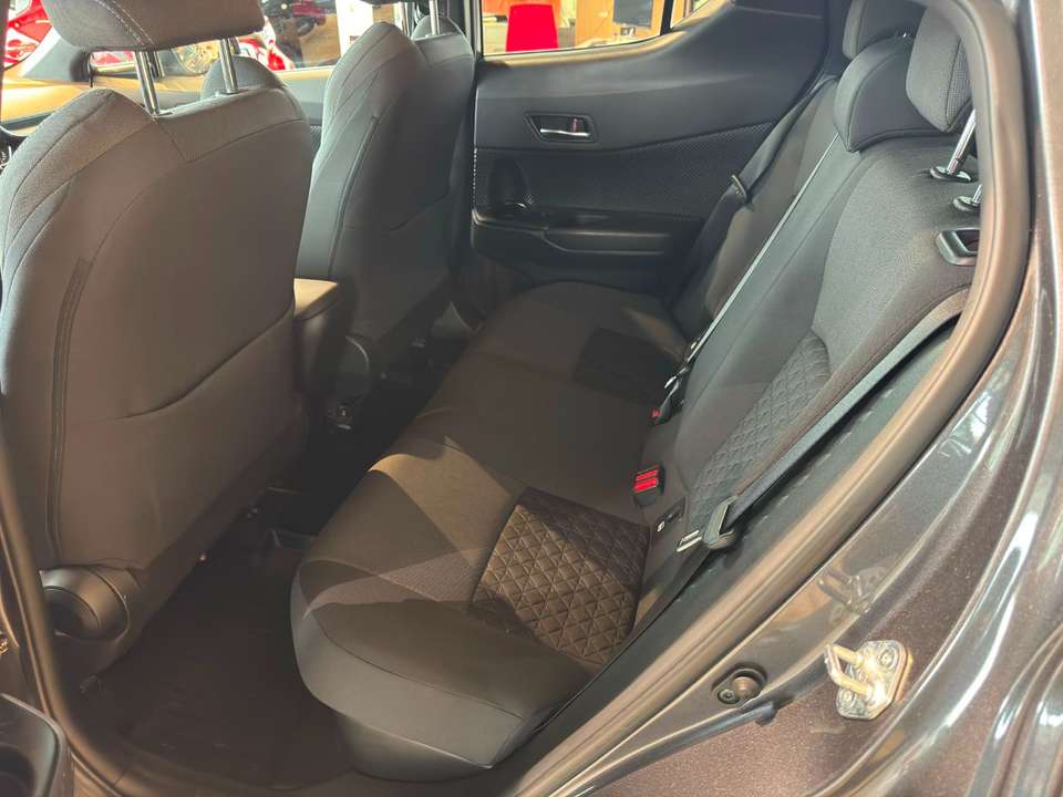 Toyota C-HR - Imagem 7
