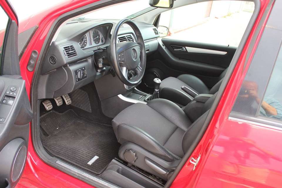 Mercedes-Benz B 200 - Imagem 6
