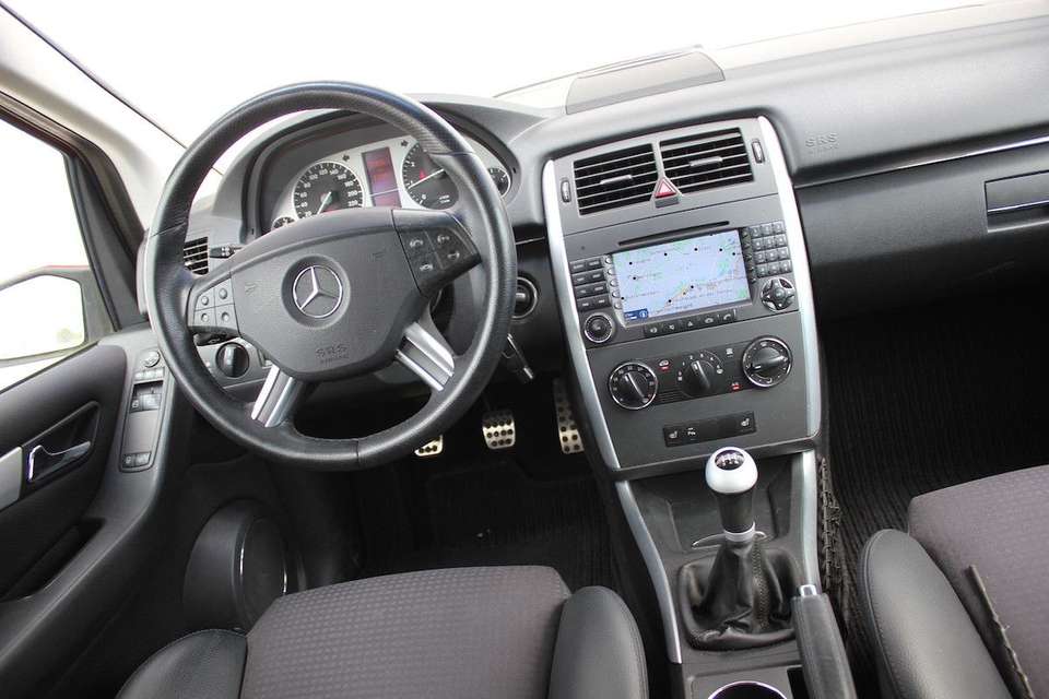 Mercedes-Benz B 200 - Imagem 8