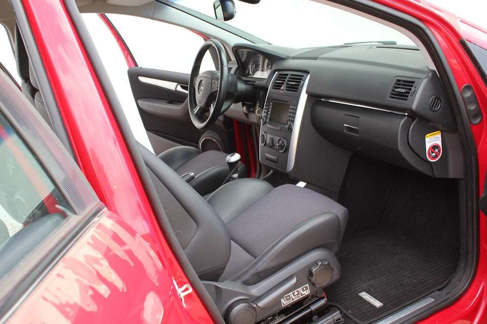 Mercedes-Benz B 200 - Imagem 9