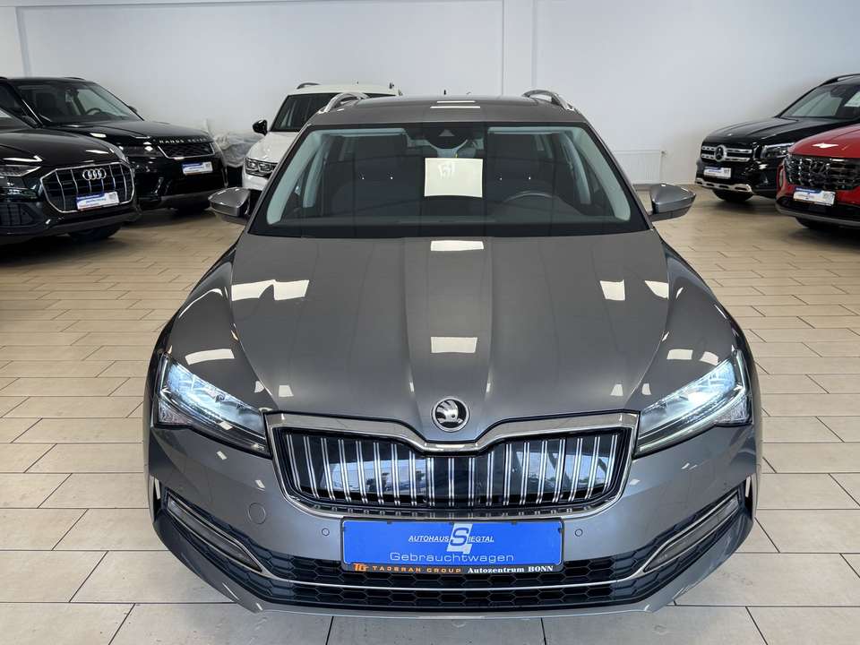 Skoda Superb - Imagem 2