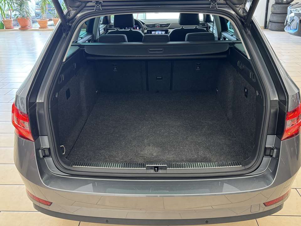 Skoda Superb - Imagem 7