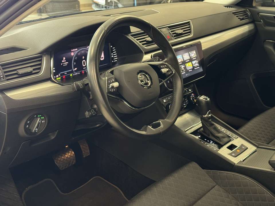 Skoda Superb - Imagem 11