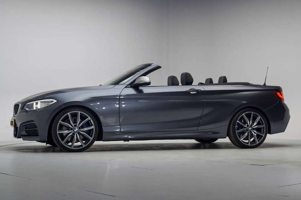 BMW 235 - Imagem 2
