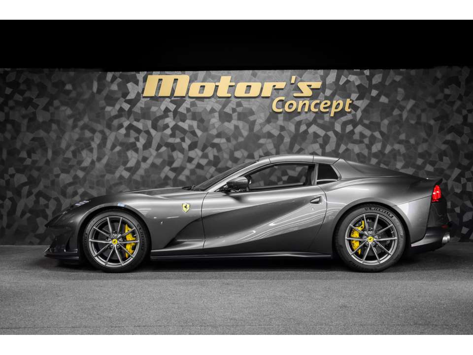 Ferrari 812 - Imagem 2