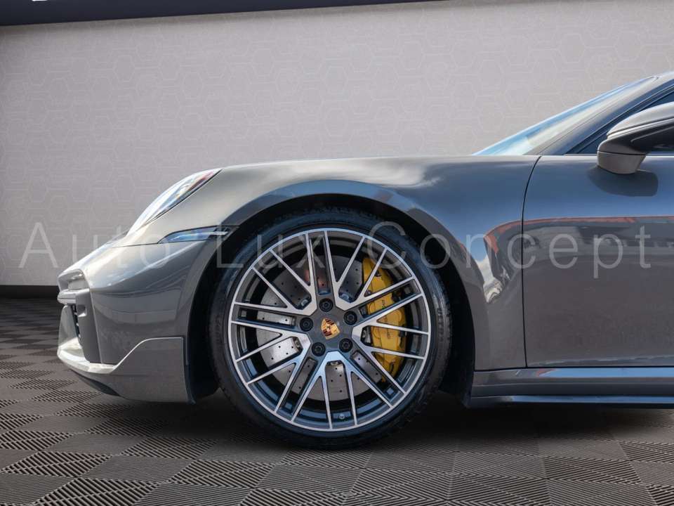 Porsche 992 - Imagem 13