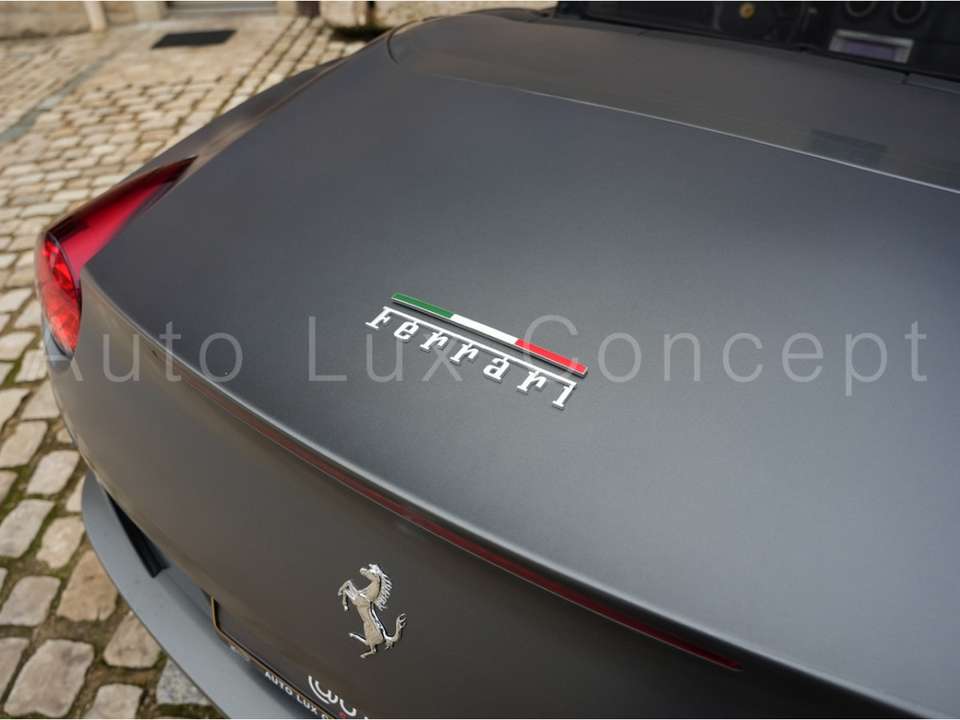 Ferrari California - Imagem 12