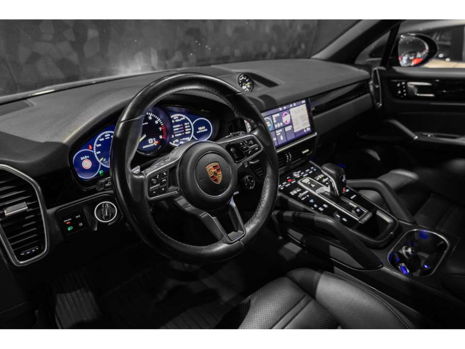 Porsche Cayenne - Imagem 9