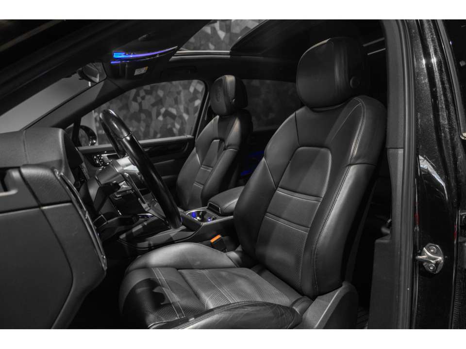 Porsche Cayenne - Imagem 10