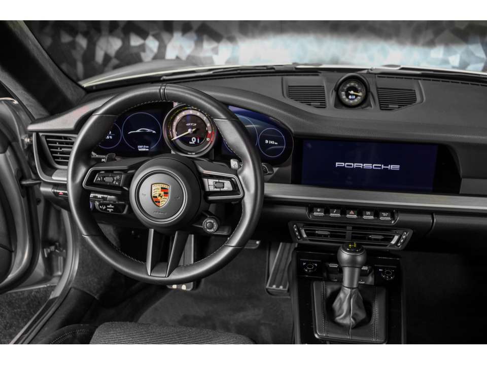 Porsche 992 - Imagem 12