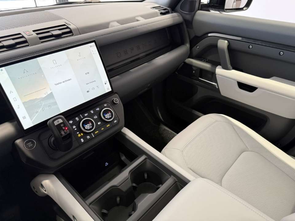 Land Rover Defender - Imagem 13