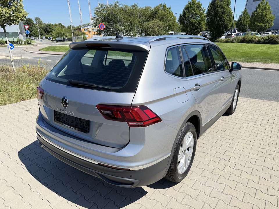Volkswagen Tiguan Allspace - Imagem 3