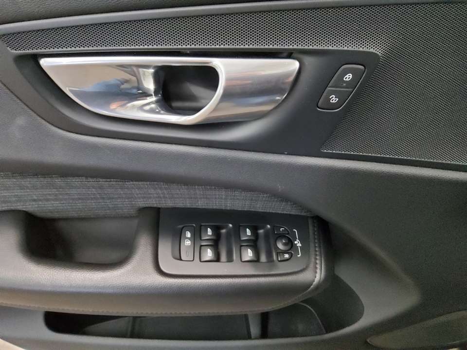 Volvo XC60 - Imagem 10