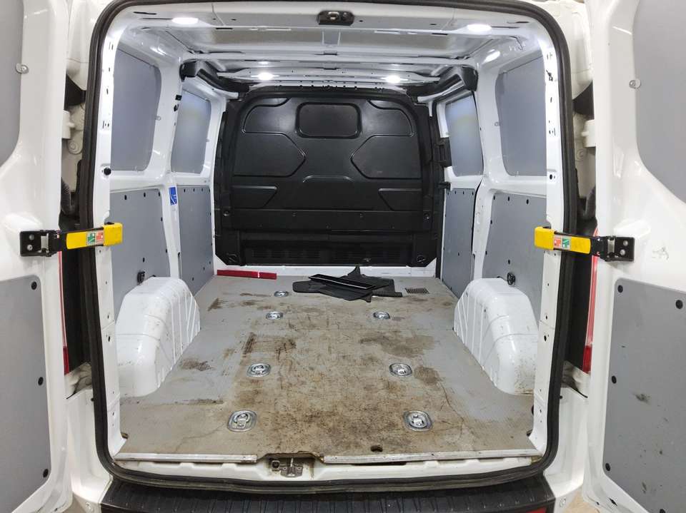 Ford Transit Custom - Imagem 11