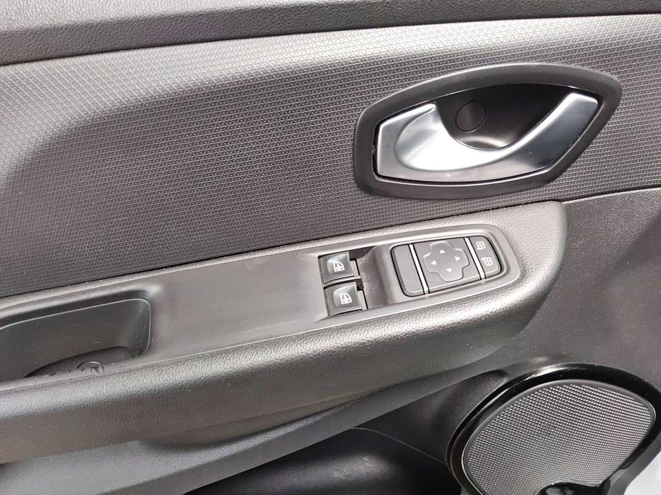 Renault Clio - Imagem 9