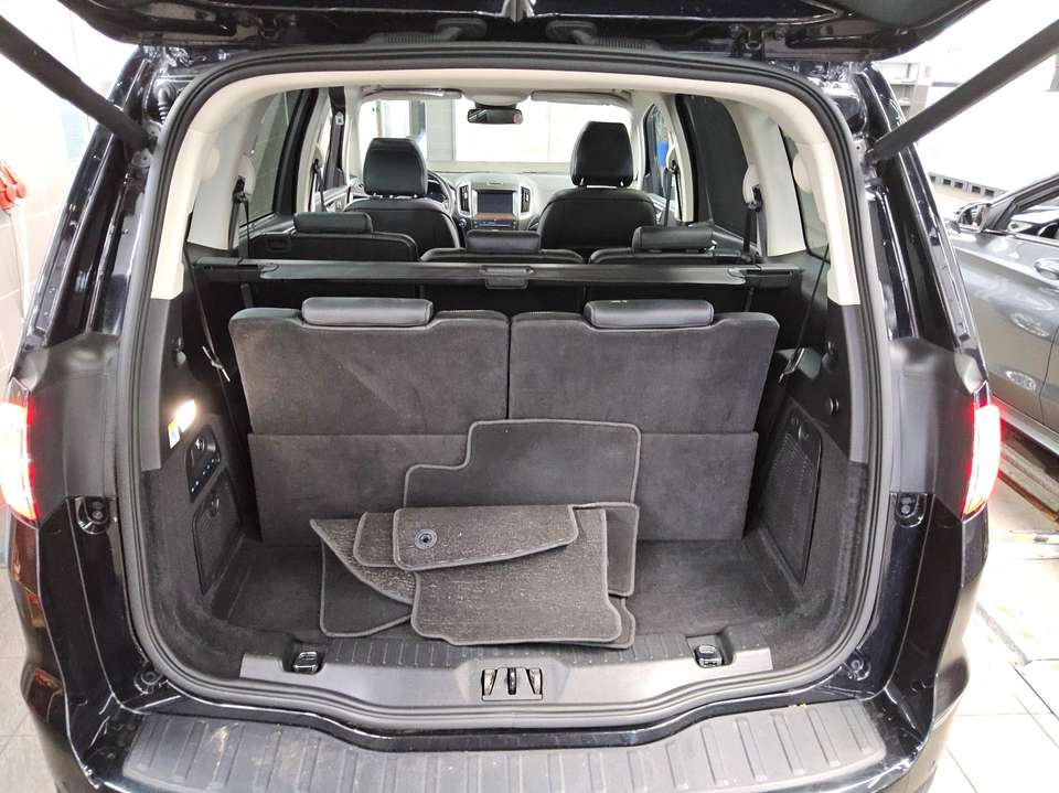 Ford Galaxy - Imagem 11