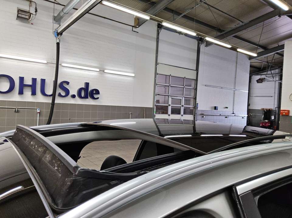 Mercedes-Benz E 300 - Imagem 11