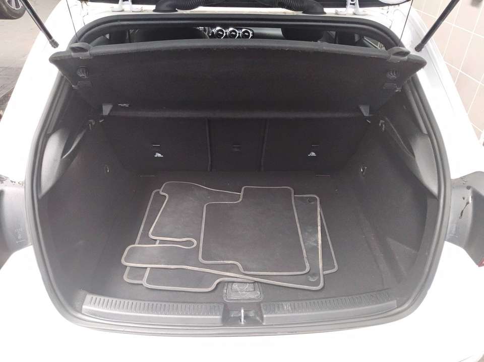 Mercedes-Benz A 180 - Imagem 12