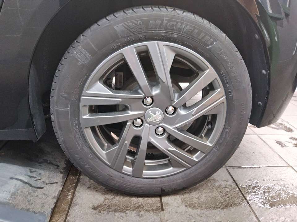 Peugeot 208 - Imagem 10